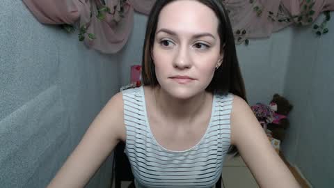 Snapshot of lina_star_s chatting on 12/30/24, 06:31 Lina online show from 12/30/24, 06:31