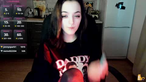 Lina 3  1715622743 online show from 12/24/24, 11:38