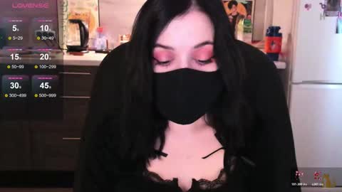 Lina 3  1715622743 online show from 10/23/25, 08:24