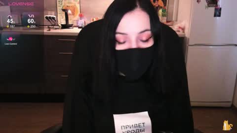 Lina 3  1715622743 online show from 10/24/25, 07:38