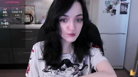 Lina 3  1715622743 online show from 03/06/26, 09:28