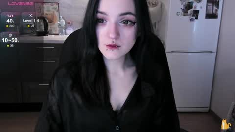 Lina 3  1715622743 online show from 04/03/26, 07:50