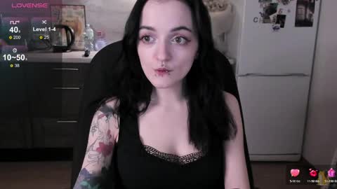 Lina 3  1715622743 online show from 04/04/26, 05:10