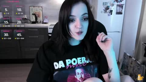 Lina 3  1715622743 online show from 04/16/26, 07:53