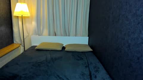 Snapshot of lina_vi chatting on 12/24/24, 05:49 Lina online show from 12/24/24, 05:49