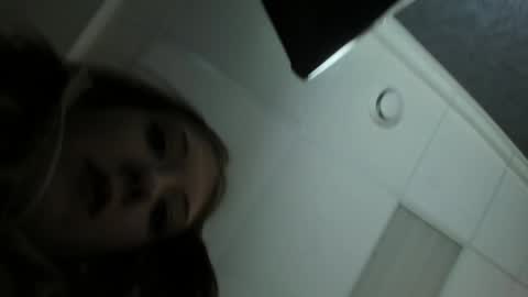 Snapshot of lina_vi chatting on 01/09/25, 05:55 Lina online show from 01/09/25, 05:55