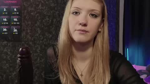 Snapshot of lina_vi chatting on 05/26/26, 08:38 Lina online show from 05/26/26, 08:38