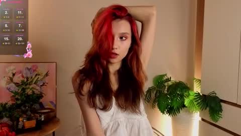 Lina online show from 12/05/25, 06:48