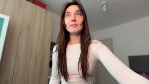 Lina online show from 10/11/25, 08:35