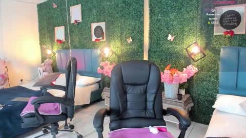 Lina  online show from 09/15/25, 12:38