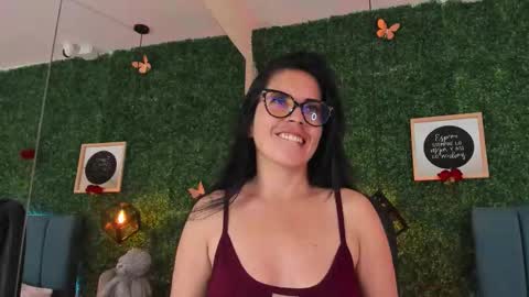 Lina  online show from 02/04/26, 11:38