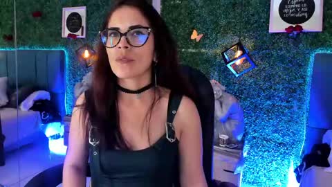 Lina  online show from 04/30/26, 11:27