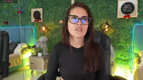 Lina  online show from 05/09/26, 11:26