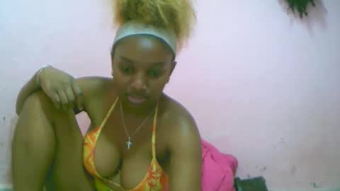 linah1123 online show from 11/02/25, 07:16