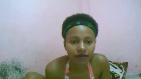 linah1123 online show from 01/12/26, 11:59