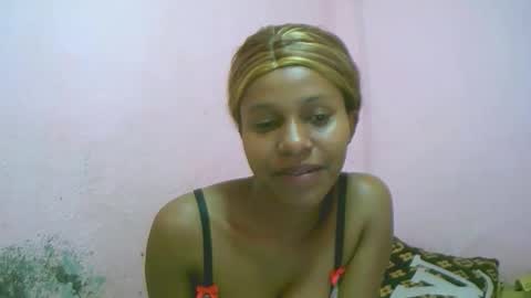 linah1123 online show from 01/18/26, 06:34