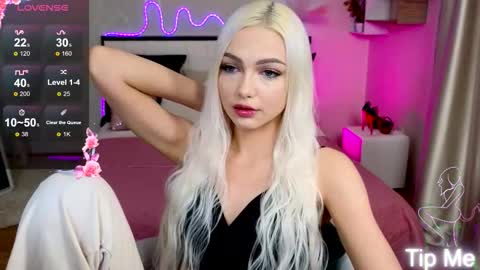 I am Lina online show from 09/26/25, 02:21