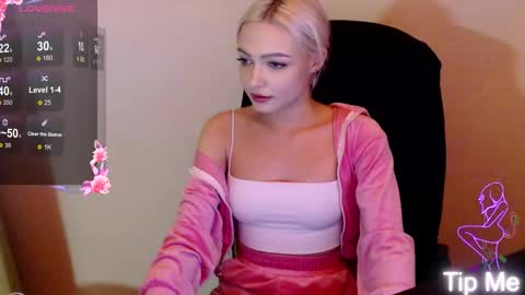 I am Lina online show from 10/09/25, 10:52