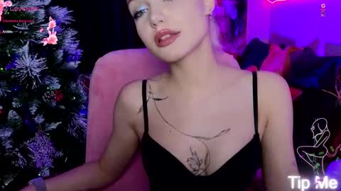 I am Lina online show from 01/15/26, 06:33