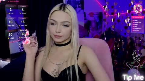 Snapshot of linalirian chatting on 05/11/26, 09:37 I am Lina online show from 05/11/26, 09:37