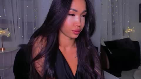 Lina online show from 03/02/25, 05:44