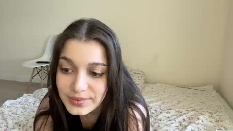 Snapshot of linamurrrr chatting on 06/21/26, 11:13 Nicolas and Lina online show from 06/21/26, 11:13