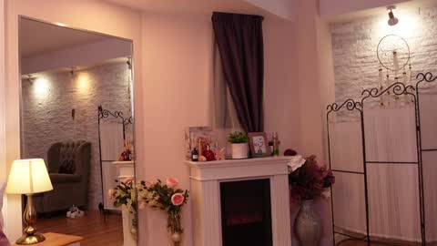 LinaReese online show from 01/05/25, 10:32