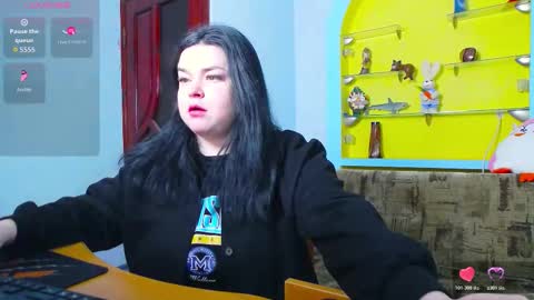 Lina online show from 03/23/26, 07:01