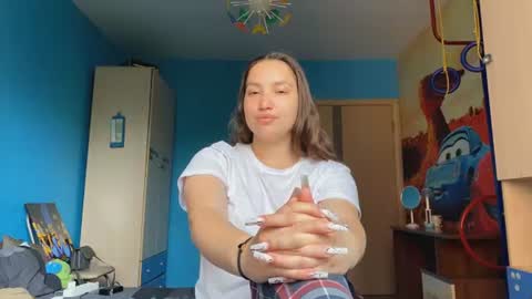Snapshot of linbiddle chatting on 06/19/26, 07:34 Elin online show from 06/19/26, 07:34