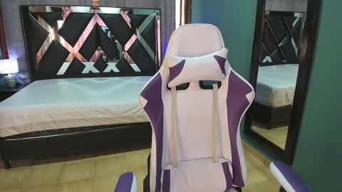  Linda  online show from 03/01/25, 06:11