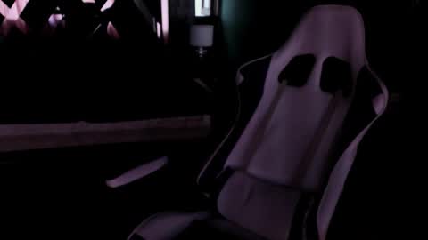  Linda  online show from 03/01/25, 09:15