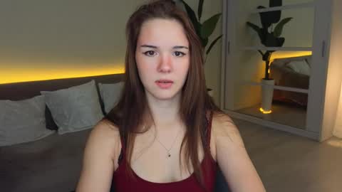 linda__robertz online show from 09/15/25, 09:04