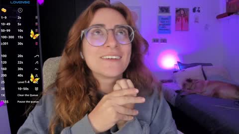 Giggles  online show from 12/06/24, 03:08