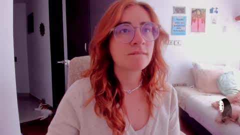 Giggles  online show from 12/11/24, 04:53