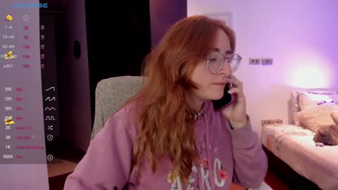 Giggles  online show from 02/03/25, 12:47