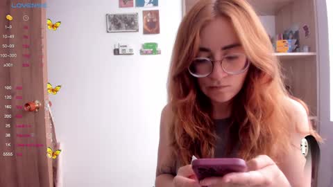 Giggles  online show from 02/19/25, 01:39