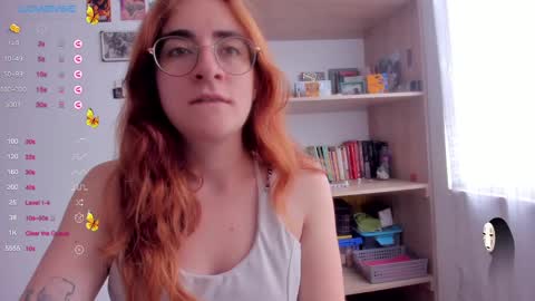 Giggles  online show from 03/10/25, 02:16