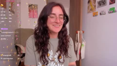 Giggles  online show from 10/29/25, 08:43