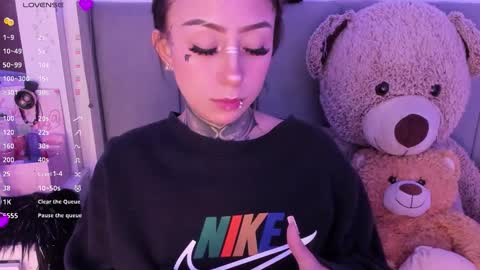 Lindaa maria  online show from 01/16/26, 05:00