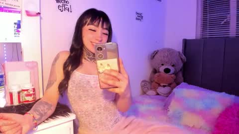 Lindaa maria  online show from 02/08/26, 12:03