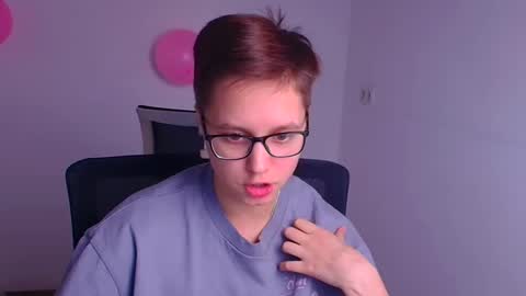 Linda online show from 02/21/25, 03:54