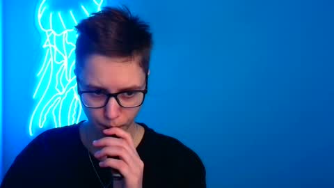 Linda online show from 03/08/25, 10:02