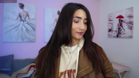 Snapshot of linda_morgan1 chatting on 02/11/25, 12:05 Maria Paula online show from 02/11/25, 12:05