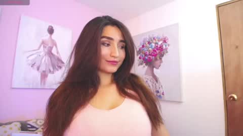 Snapshot of linda_morgan1 chatting on 03/03/25, 12:05 Maria Paula online show from 03/03/25, 12:05