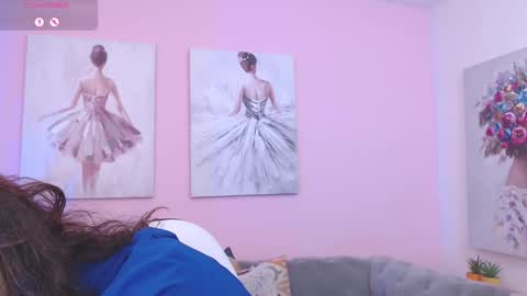 Snapshot of linda_morgan1 chatting on 09/16/25, 12:17 Maria Paula online show from 09/16/25, 12:17