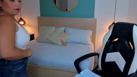 L I N D A online show from 01/09/25, 07:18