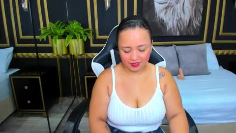 L I N D A online show from 02/01/25, 11:54