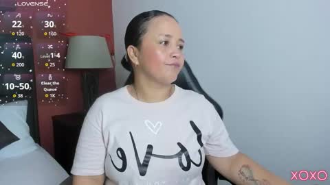 Snapshot of linda_rios_ chatting on 03/05/26, 02:18 L I N D A online show from 03/05/26, 02:18