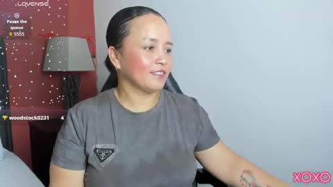 Snapshot of linda_rios_ chatting on 03/06/26, 02:19 L I N D A online show from 03/06/26, 02:19