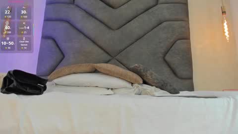 Snapshot of linda_saenz1 chatting on 03/01/26, 11:45 Linda Saenz online show from 03/01/26, 11:45